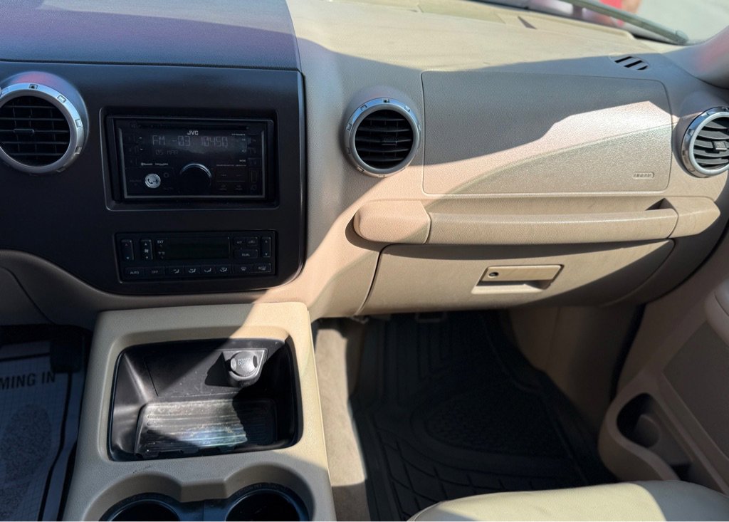 Used 2004 Ford Expedition Eddie Bauer RWD image 11