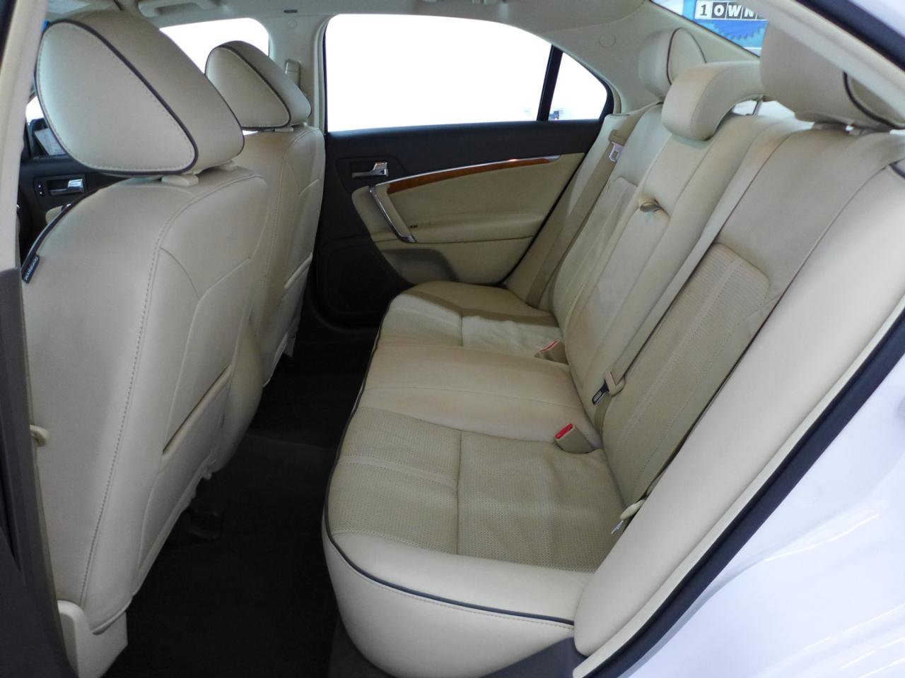 Used 2011 Lincoln MKZ FWD image 46