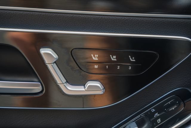 Certified 2022 Mercedes-Benz S 500 4MATIC w/ AMG Line Package image 37
