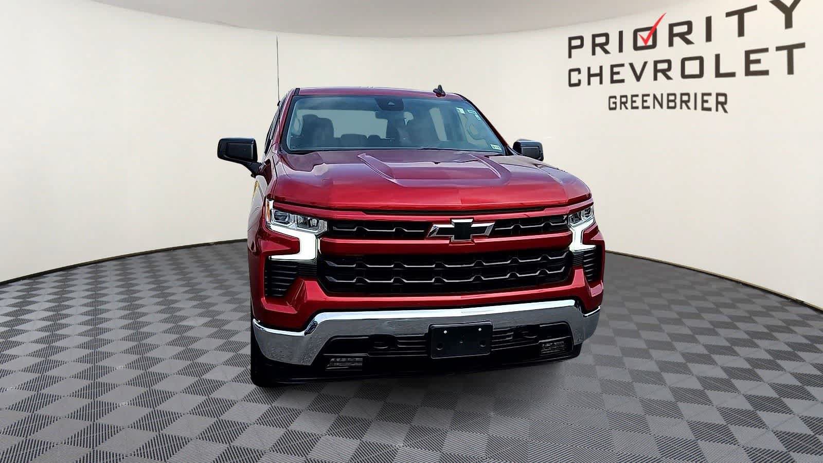 Used 2024 Chevrolet Silverado 1500 RST w/ Z71 Off-Road Package AWD/4WD image 3