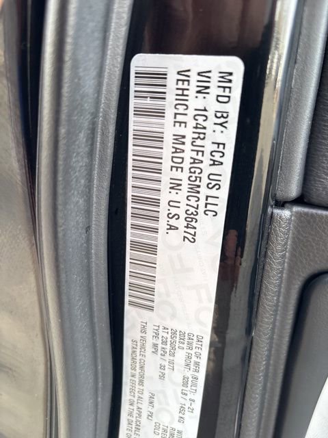 Used 2021 Jeep Grand Cherokee Laredo X image 28