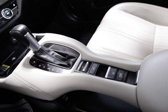 Certified 2024 Honda HR-V EX-L image 29