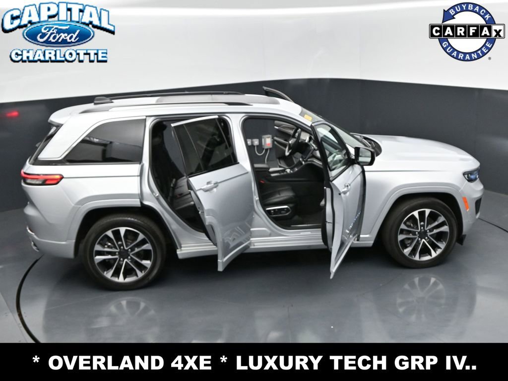 Used 2022 Jeep Grand Cherokee Overland w/ Advanced Protech Group III AWD/4WD image 33