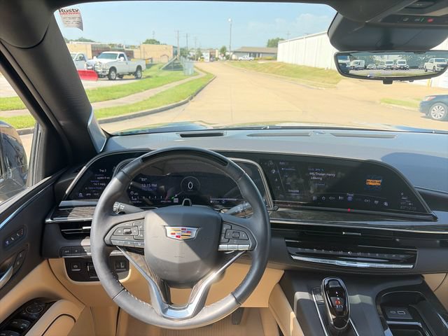 Used 2024 Cadillac Escalade Premium Luxury w/ Performance Package AWD/4WD image 33
