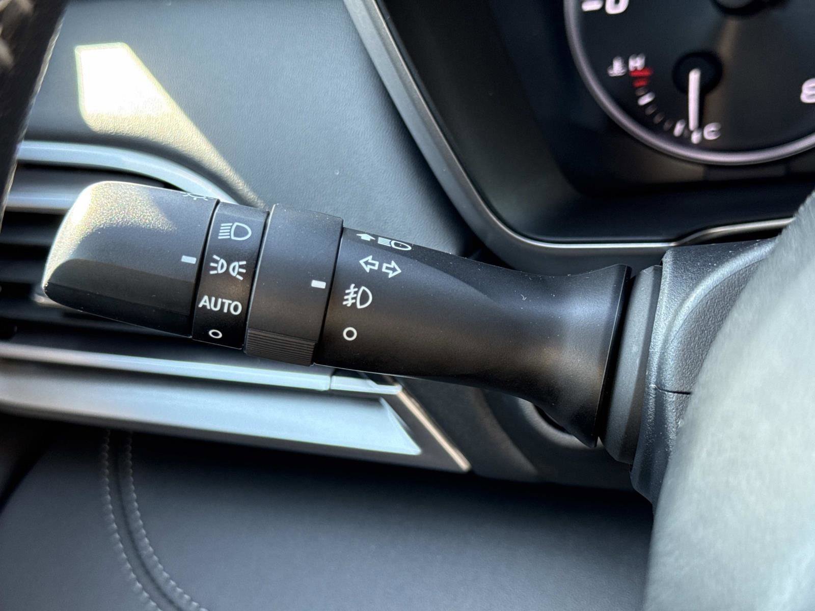 Used 2024 Subaru Legacy Limited AWD/4WD image 11