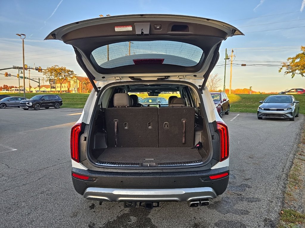 Used 2020 Kia Telluride SX w/ Towing Package AWD/4WD image 5