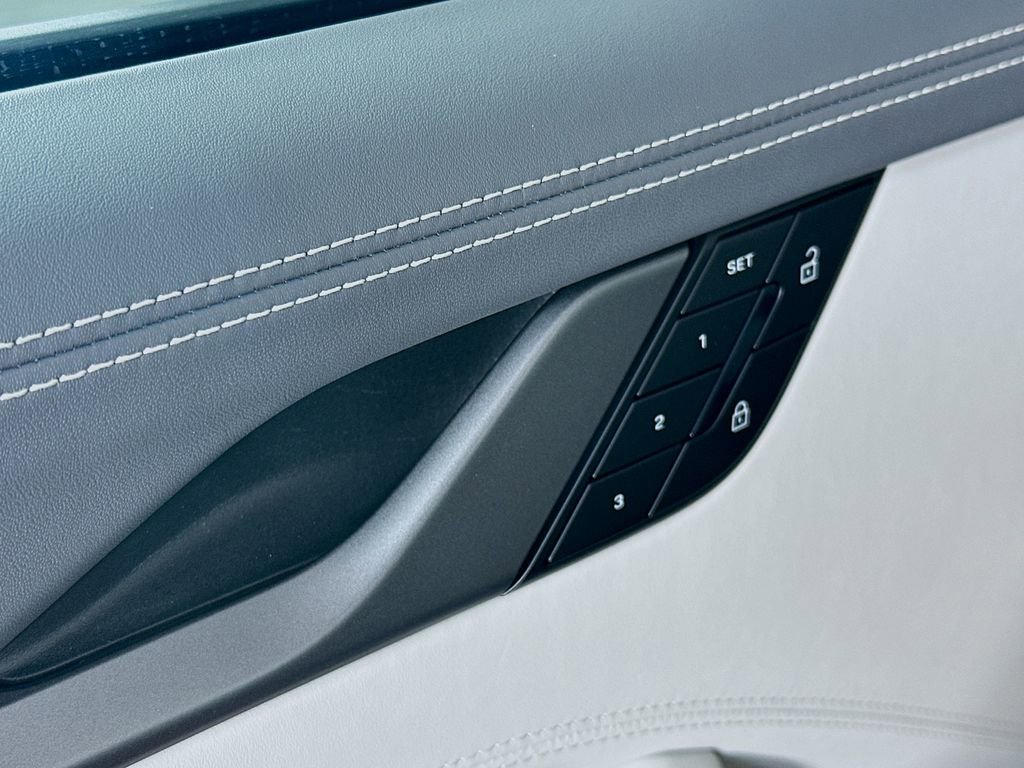 New 2025 Porsche 911 Carrera RWD image 19