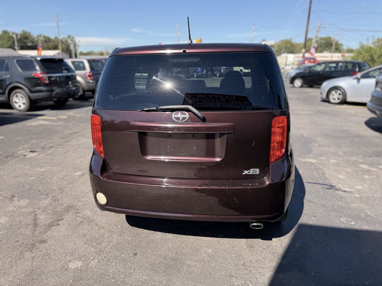 Used 2008 Scion xB FWD image 9