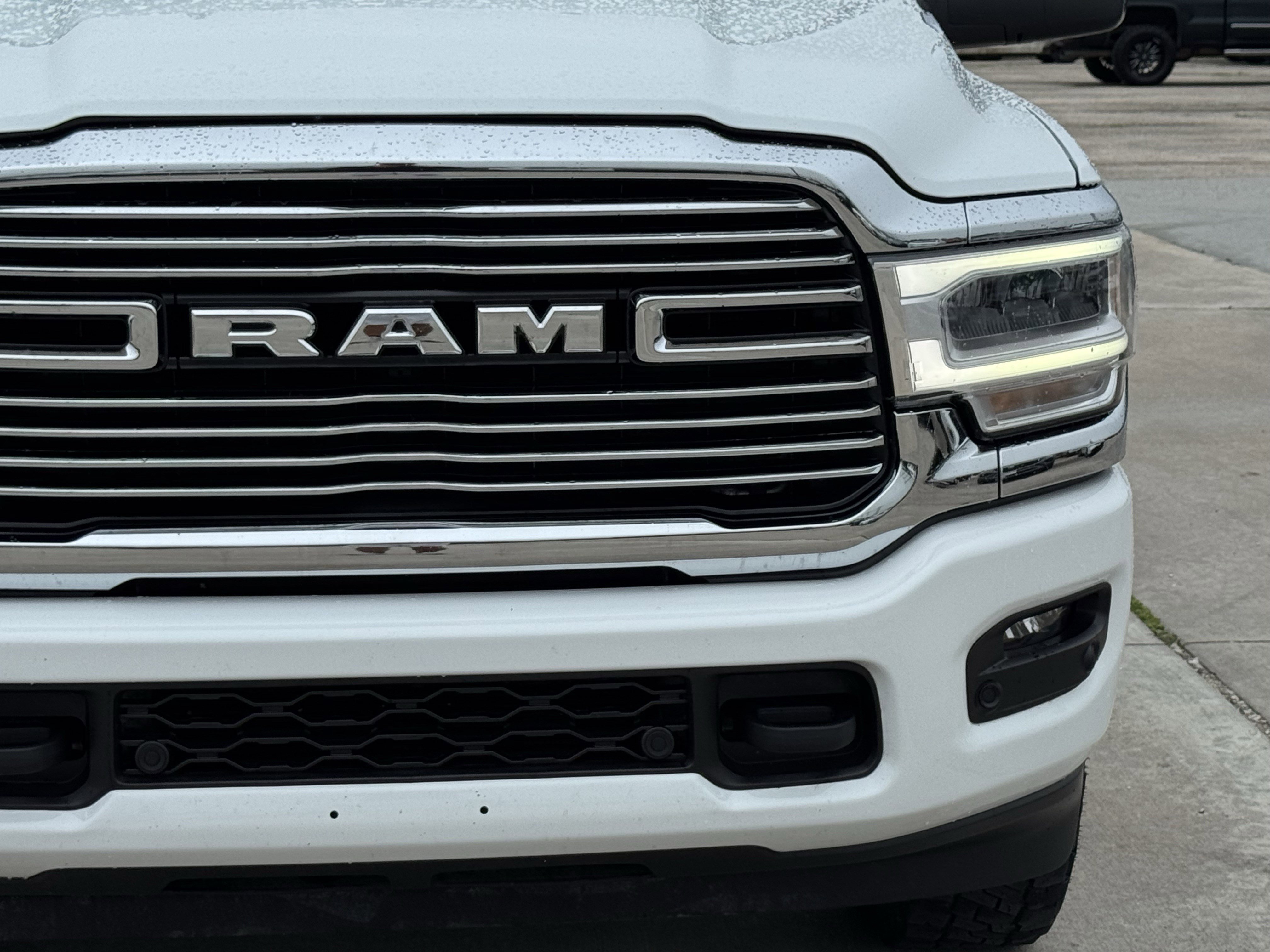 Used 2024 RAM 2500 Laramie AWD/4WD image 5