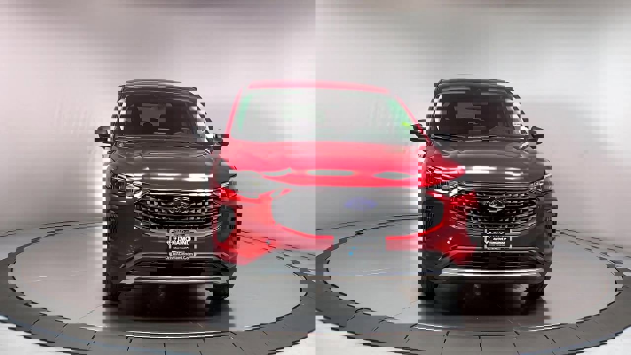 Used 2025 Ford Escape Active image 3