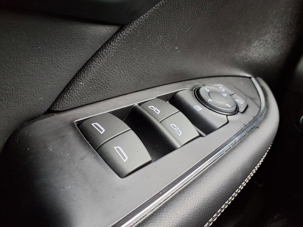 Used 2023 Buick Envision Essence w/ Sport Touring Package image 22