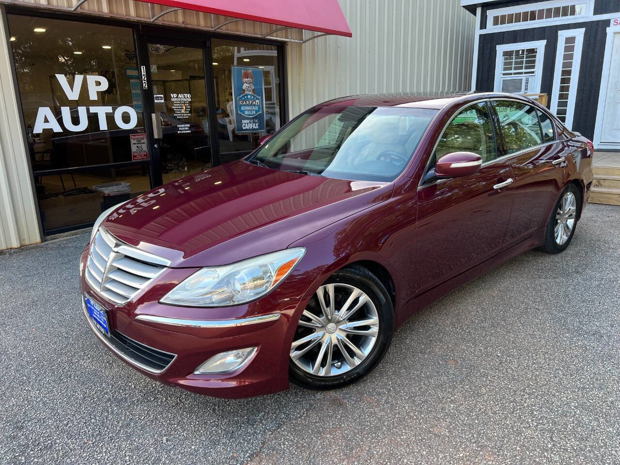 Used 2012 Hyundai Genesis 3.8 w/ Premium Pkg