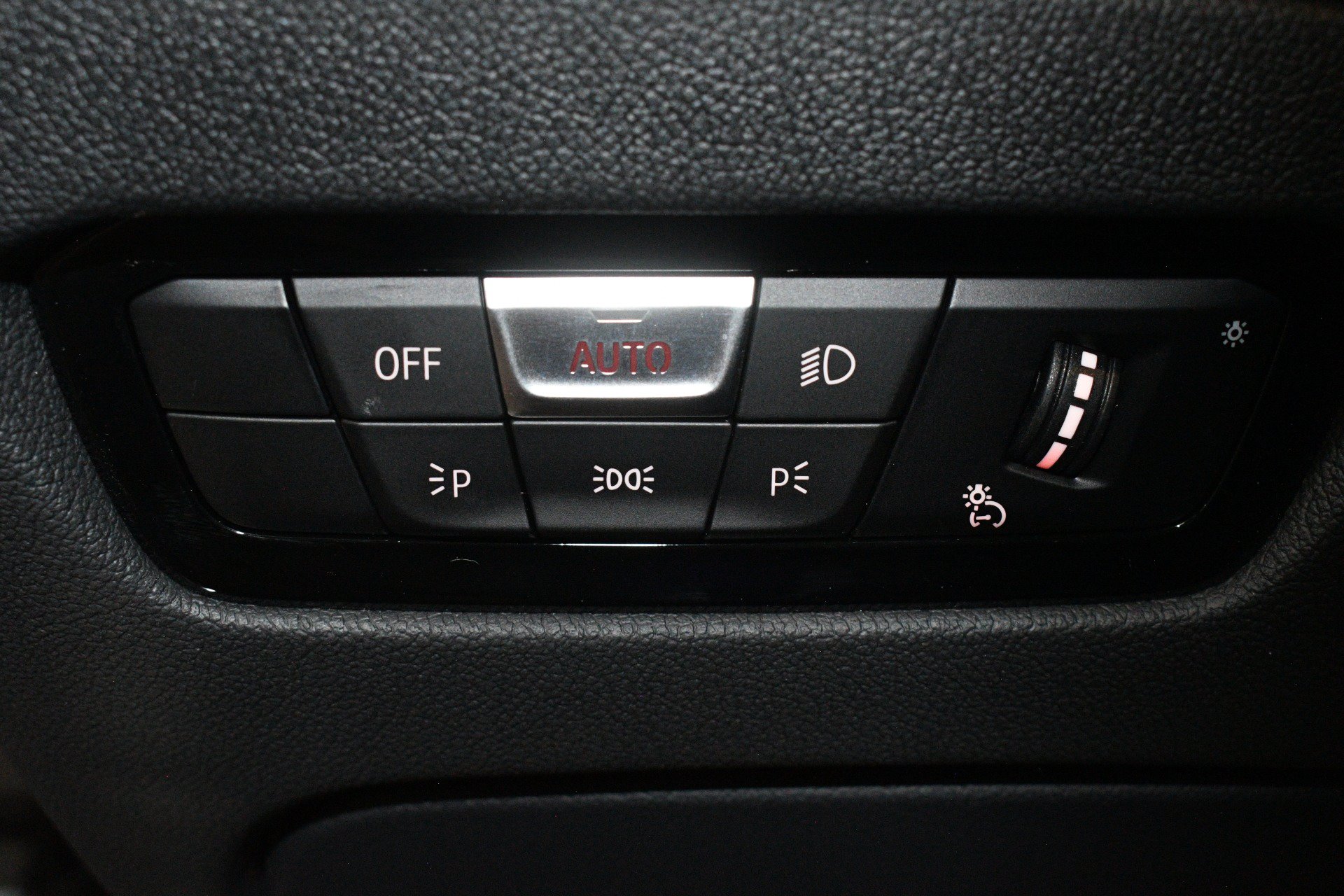 Used 2025 BMW M3 Competition AWD/4WD image 41