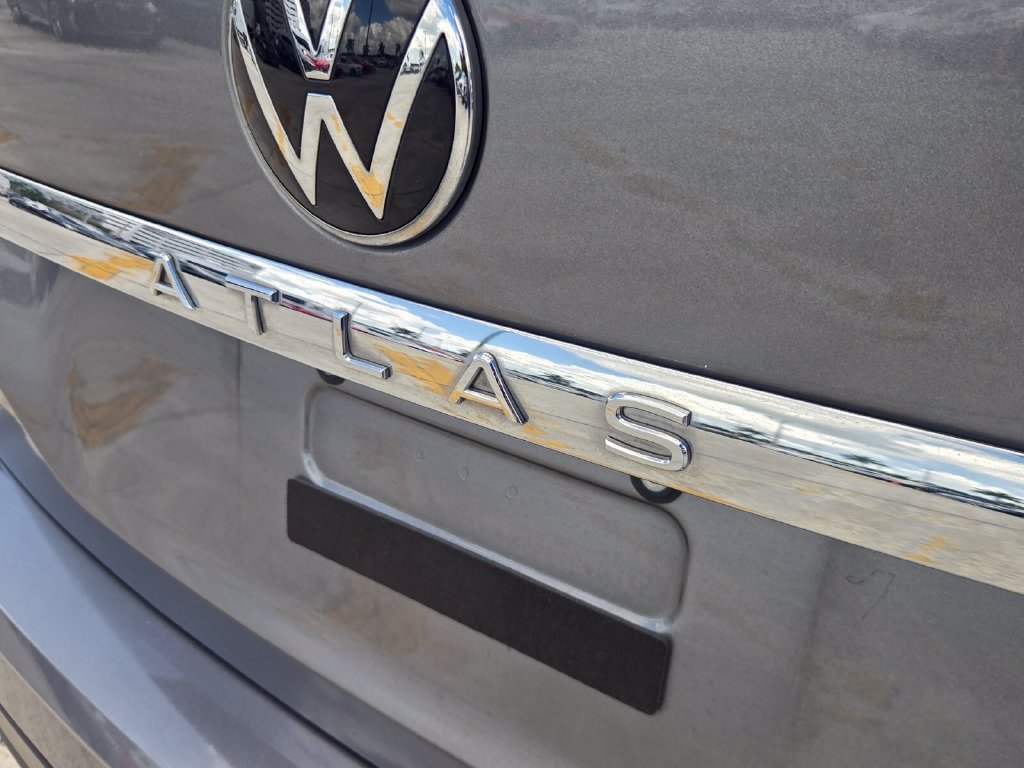 Certified 2022 Volkswagen Atlas SE FWD image 16