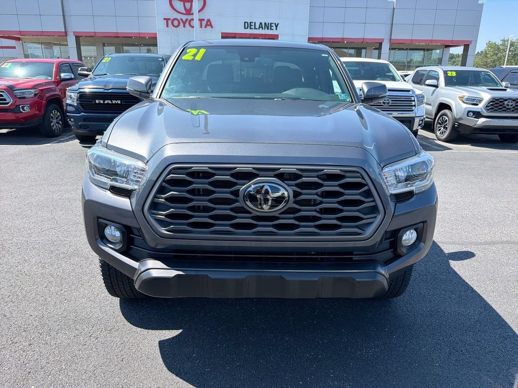 Used 2021 Toyota Tacoma TRD Off-Road AWD/4WD image 3
