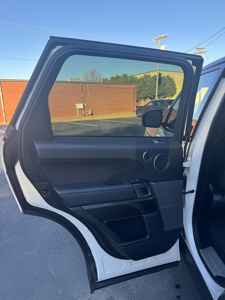 Used 2021 Land Rover Range Rover Sport SVR image 18