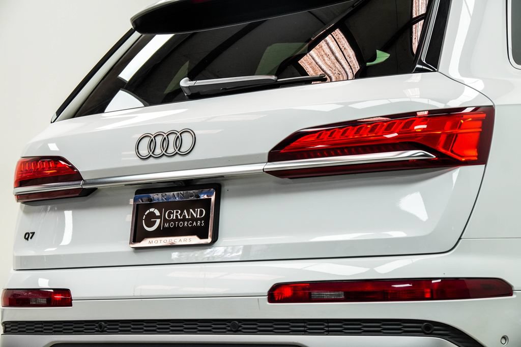 Used 2025 Audi Q7 3.0T Premium Plus AWD/4WD image 14