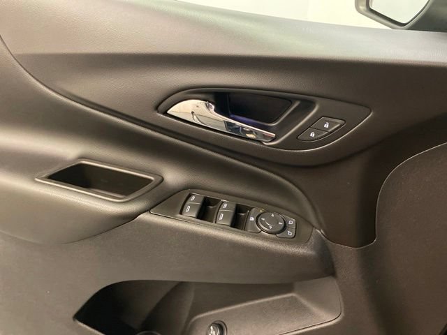 Used 2021 Chevrolet Equinox LT FWD image 18