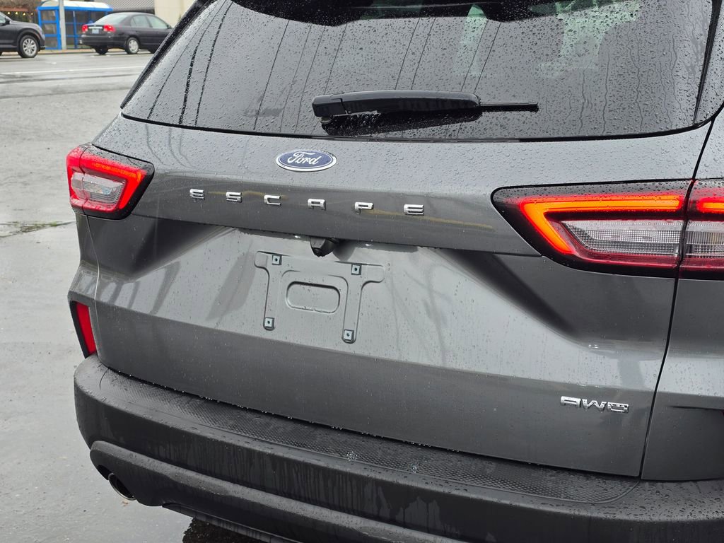 Used 2025 Ford Escape ST-Line image 13