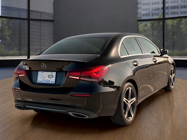 Used 2022 Mercedes-Benz A 220 image 16