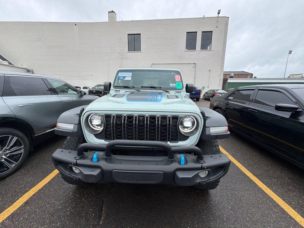 Used 2023 Jeep Wrangler Unlimited Rubicon 4xe AWD/4WD image 2
