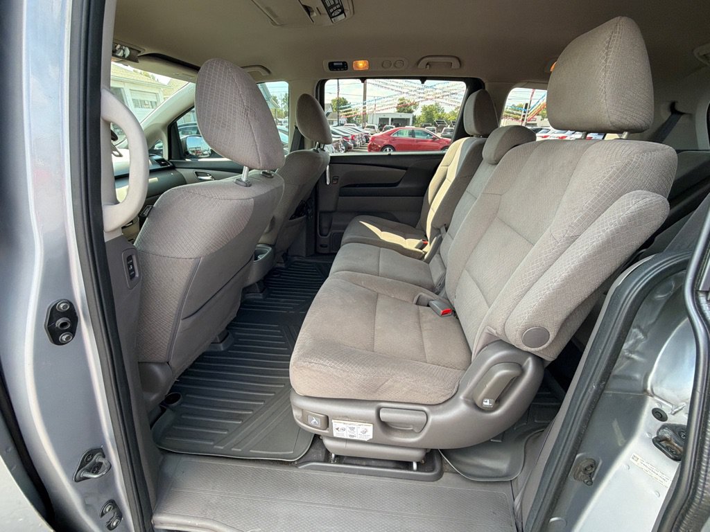Used 2016 Honda Odyssey SE image 25
