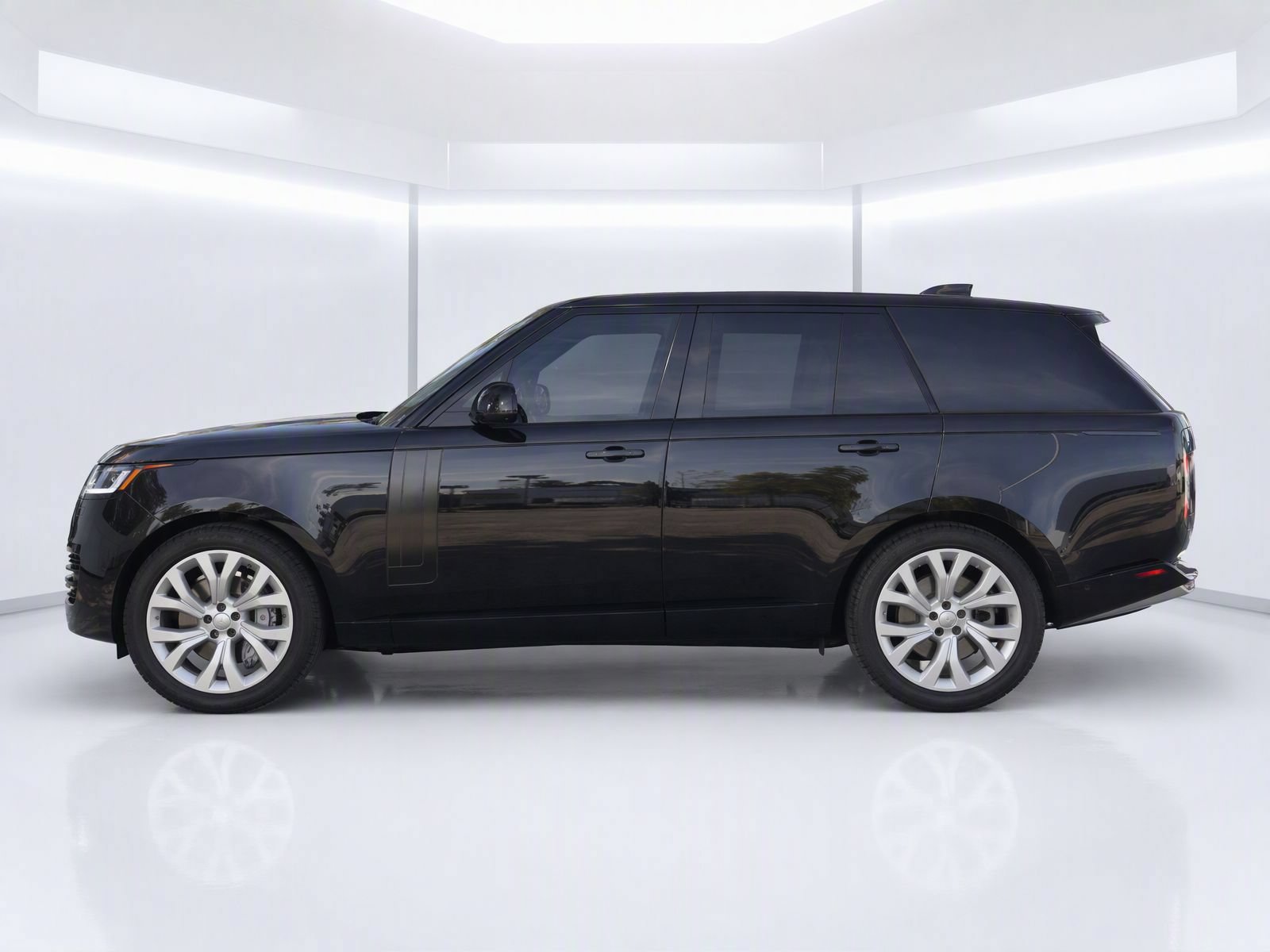 Used 2020 Land Rover Range Rover AWD/4WD image 6