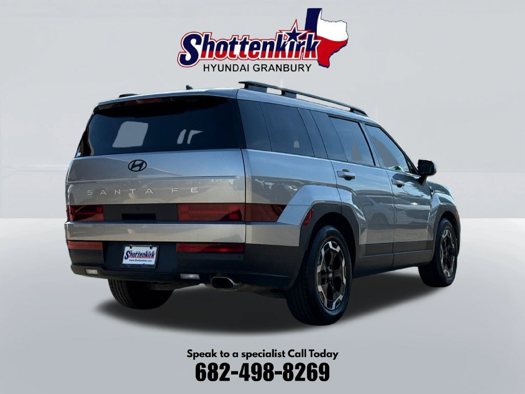 Used 2024 Hyundai Santa Fe SEL FWD image 6