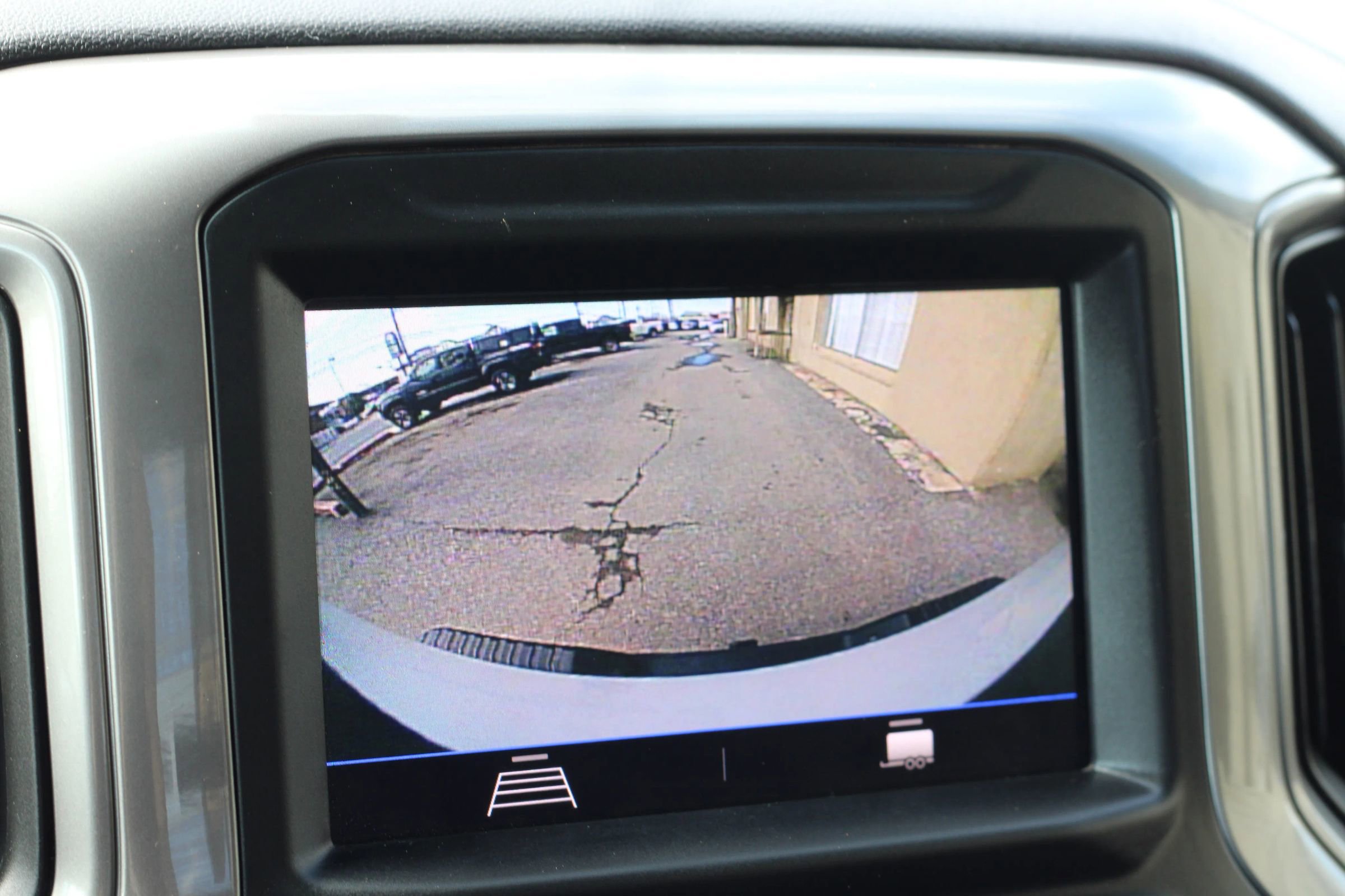 Used 2023 Chevrolet Silverado 2500 Custom w/ Custom Convenience Package image 18