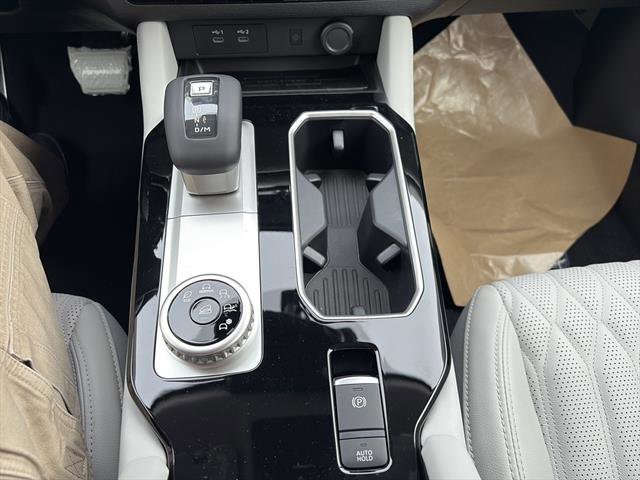 New 2026 Mitsubishi Outlander SEL image 28