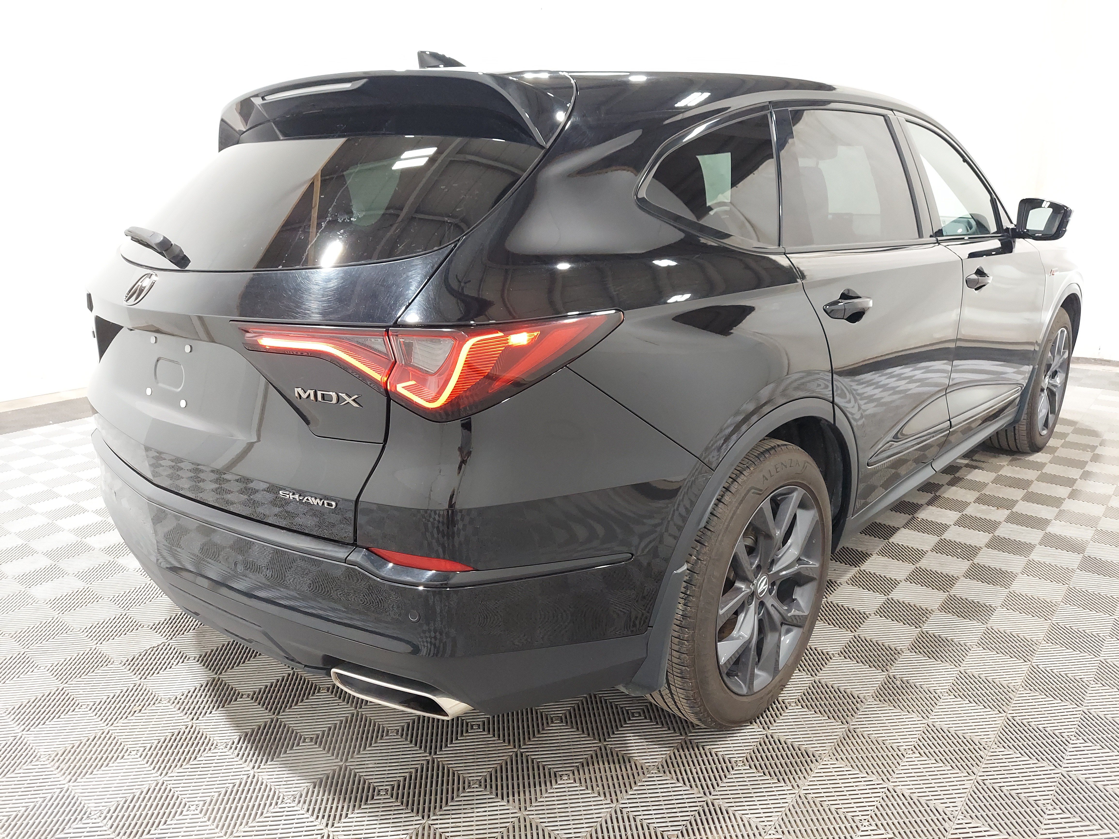 Used 2024 Acura MDX A-Spec AWD/4WD image 3