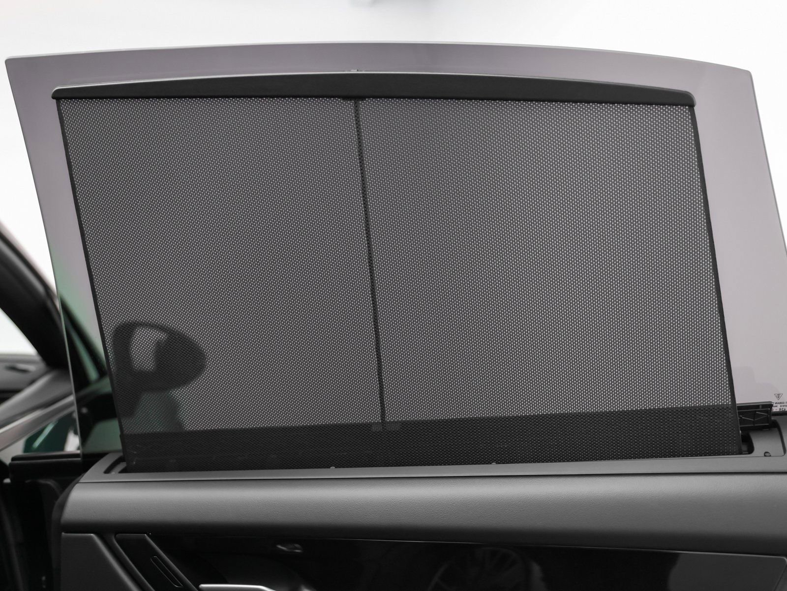 New 2025 Porsche Macan 4 Electric image 30