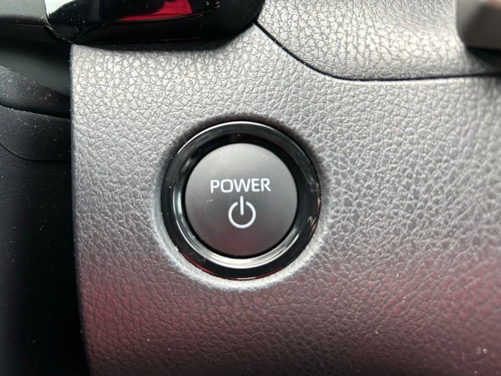 Certified 2025 Toyota Camry SE image 28