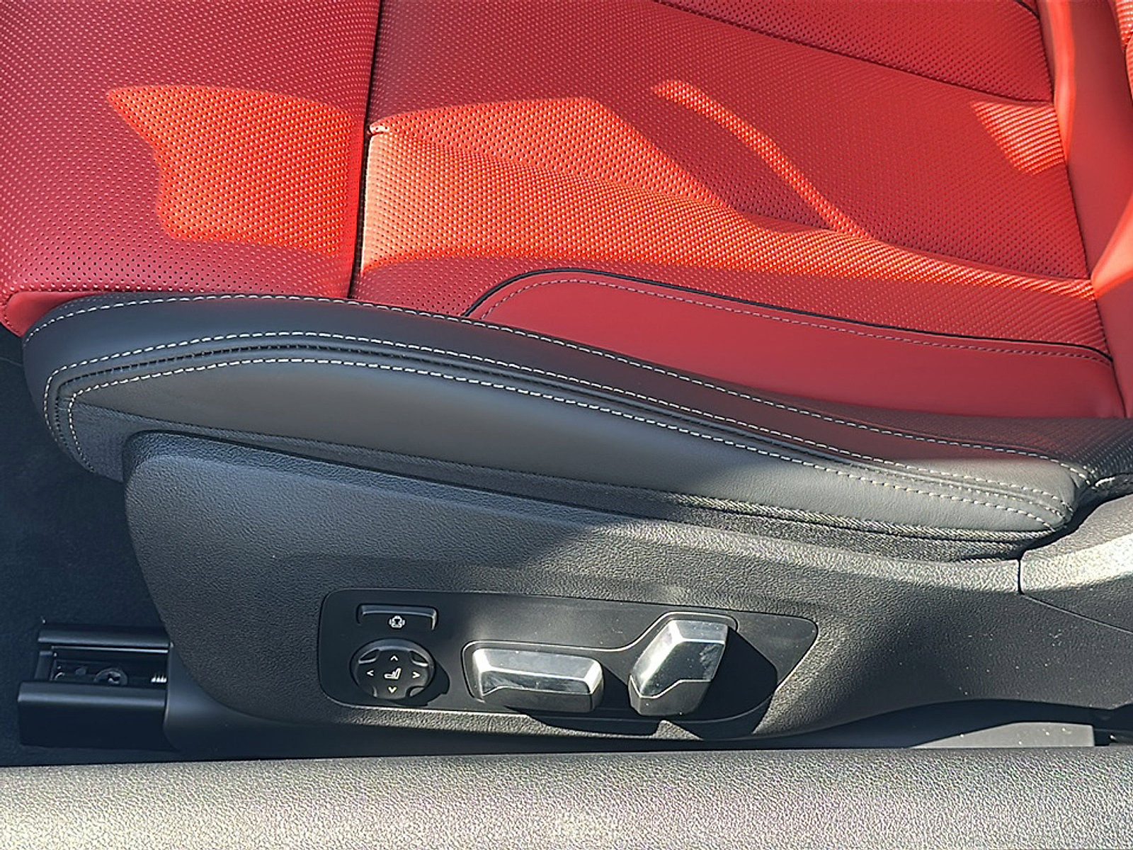 New 2026 BMW 840i Convertible image 17