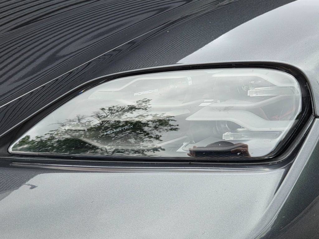 Certified 2025 Porsche Taycan 4S AWD/4WD image 25