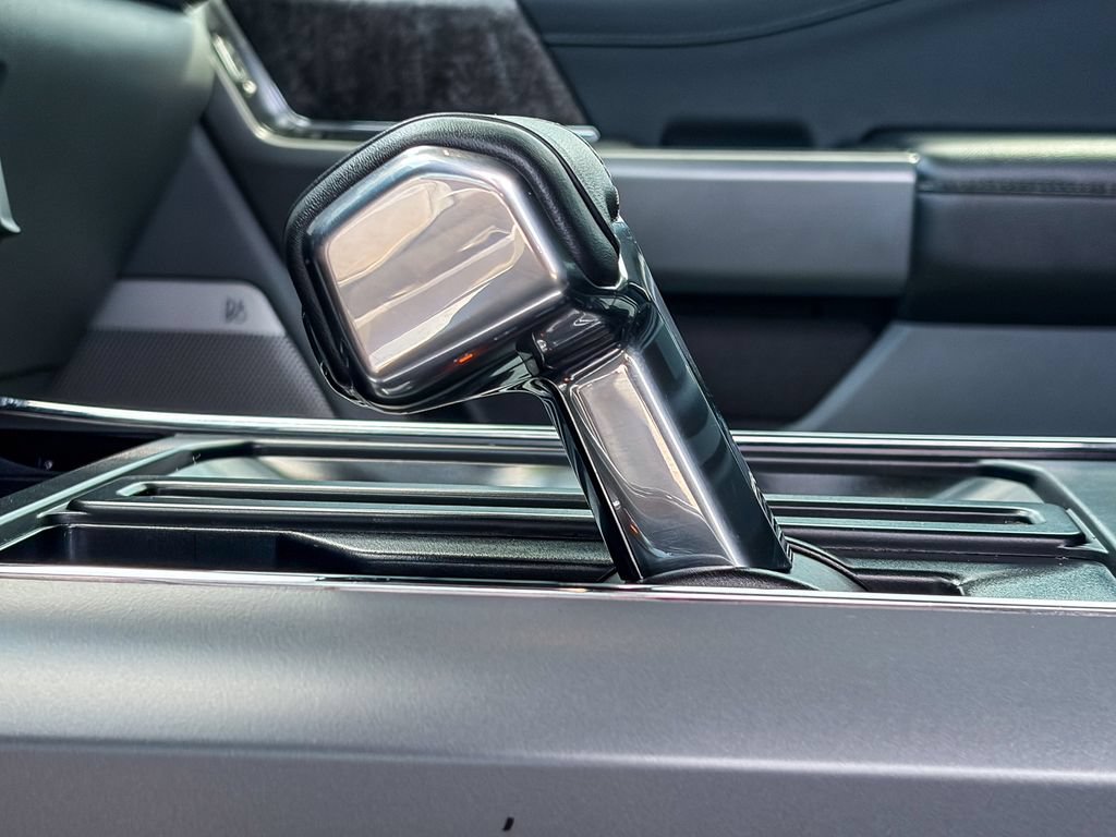 Used 2024 Ford F150 Lightning Flash AWD/4WD image 44