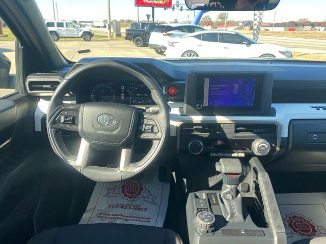 Used 2024 Toyota Tacoma TRD Off-Road image 13