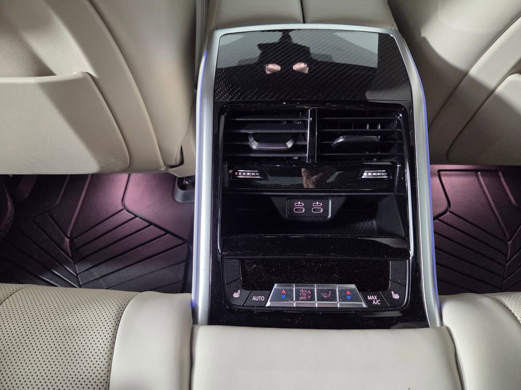 Used 2022 BMW M850i Gran Coupe xDrive image 27