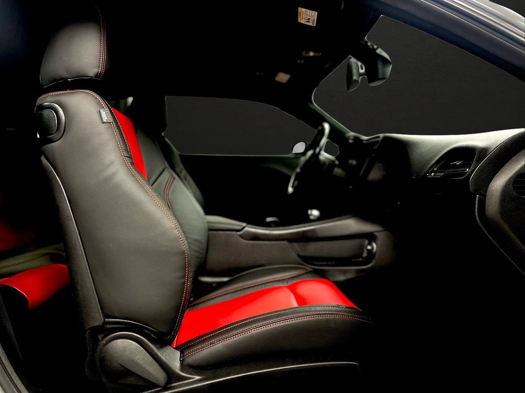 Used 2019 Dodge Challenger SXT image 23