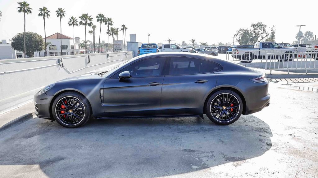 Used 2019 Porsche Panamera GTS image 14