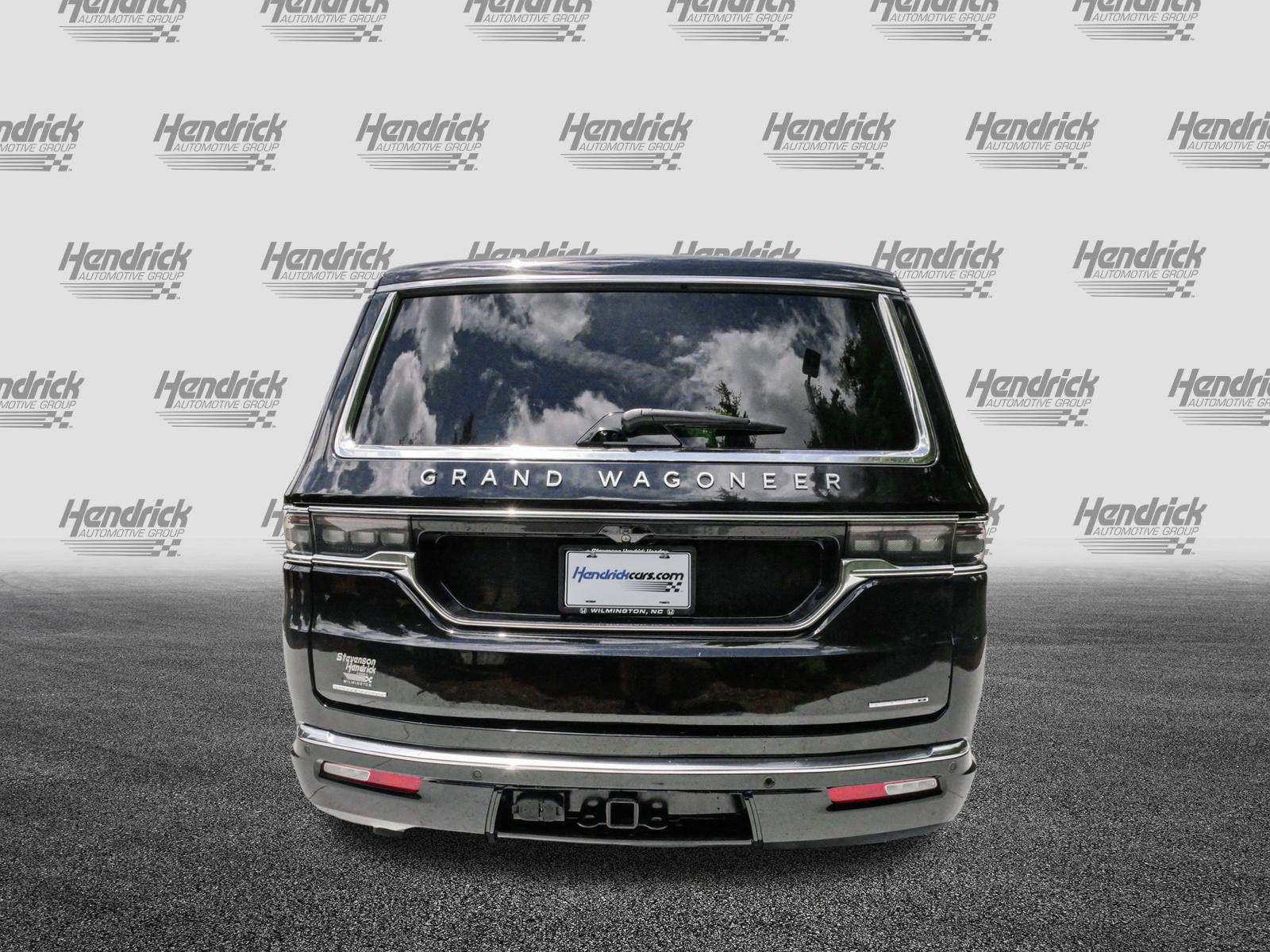 Used 2023 Jeep Grand Wagoneer Series II w/ Flexible Seating Group AWD/4WD image 9