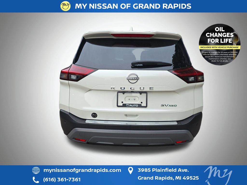 Used 2023 Nissan Rogue SV AWD/4WD image 7