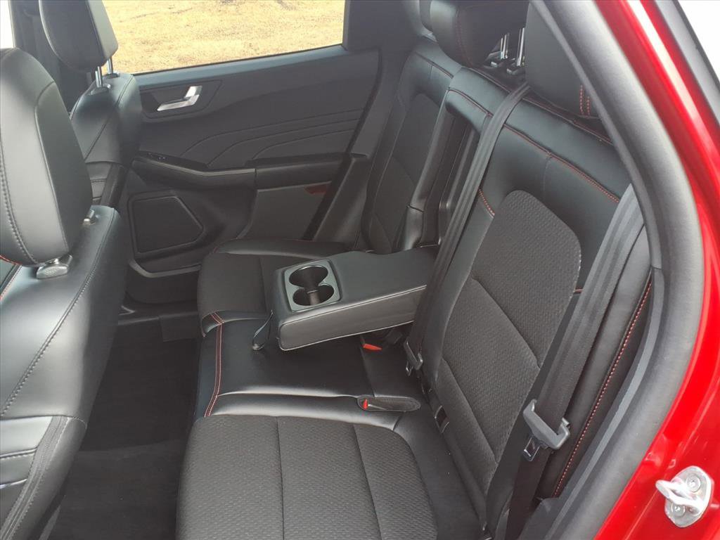 Used 2025 Ford Escape ST-Line FWD image 28