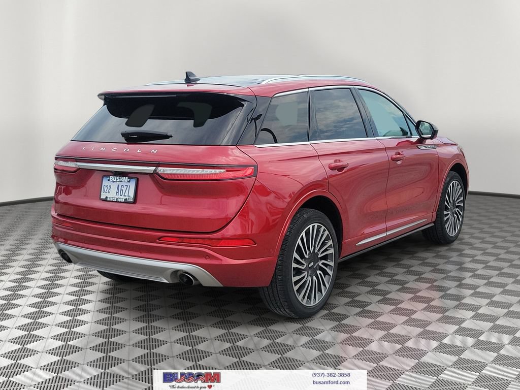 Used 2022 Lincoln Corsair AWD w/ Premium Package image 4