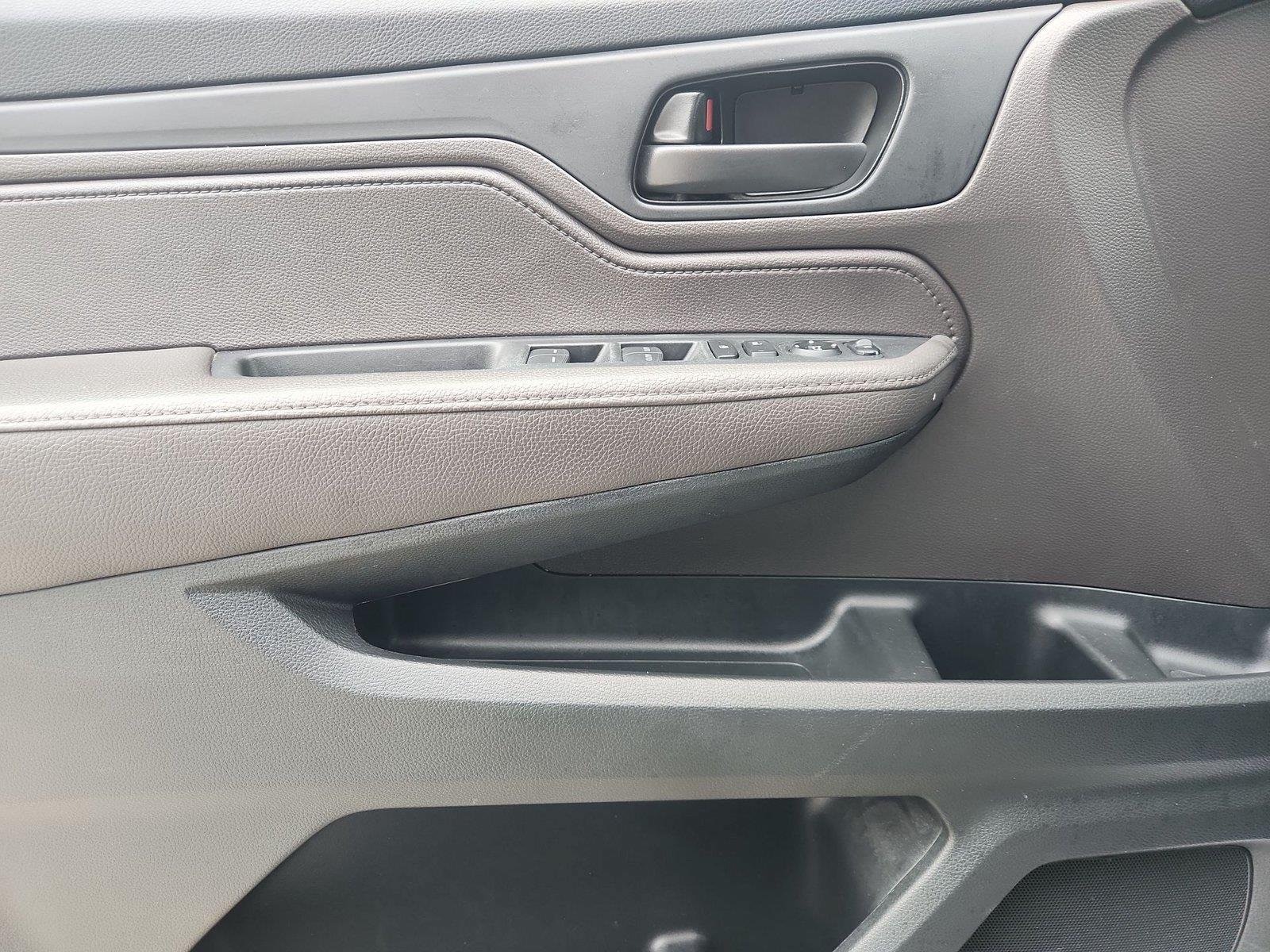Used 2018 Honda Odyssey LX image 20