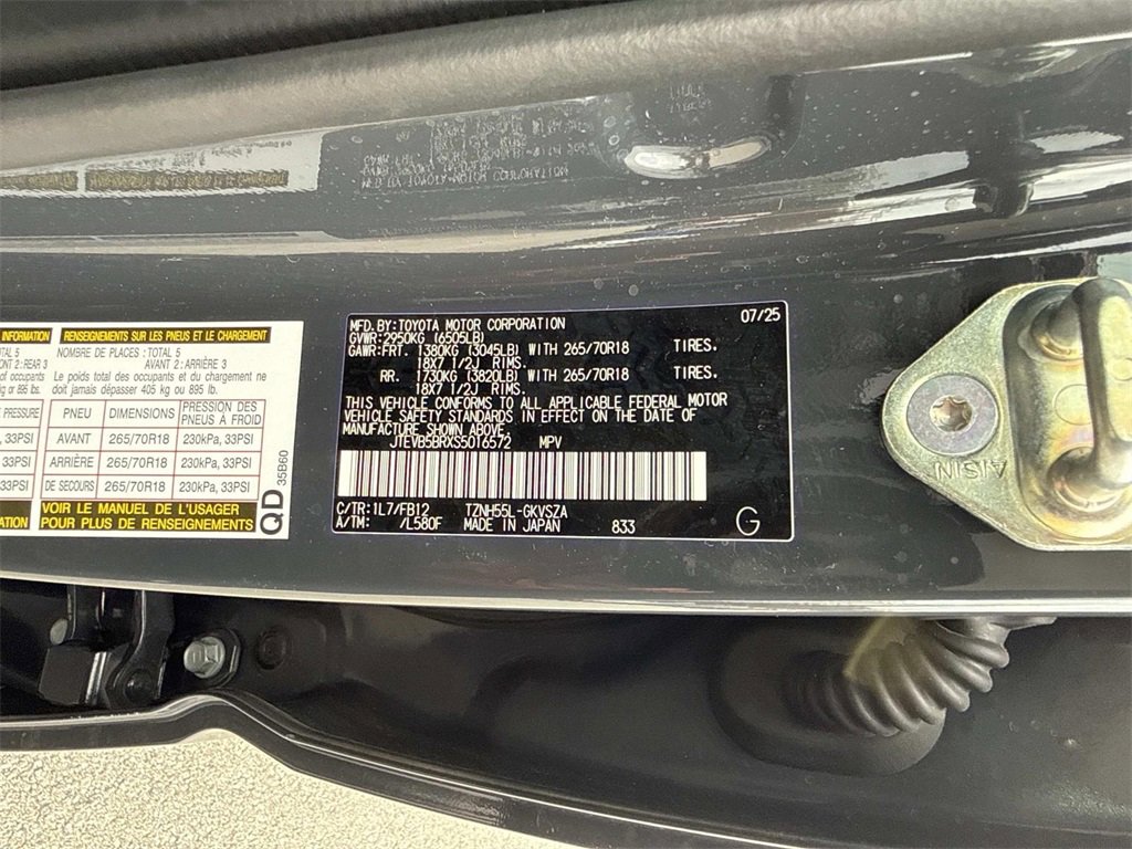 Used 2025 Toyota 4Runner TRD Off-Road image 33