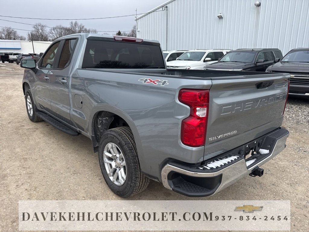 Used 2025 Chevrolet Silverado 1500 LT image 3