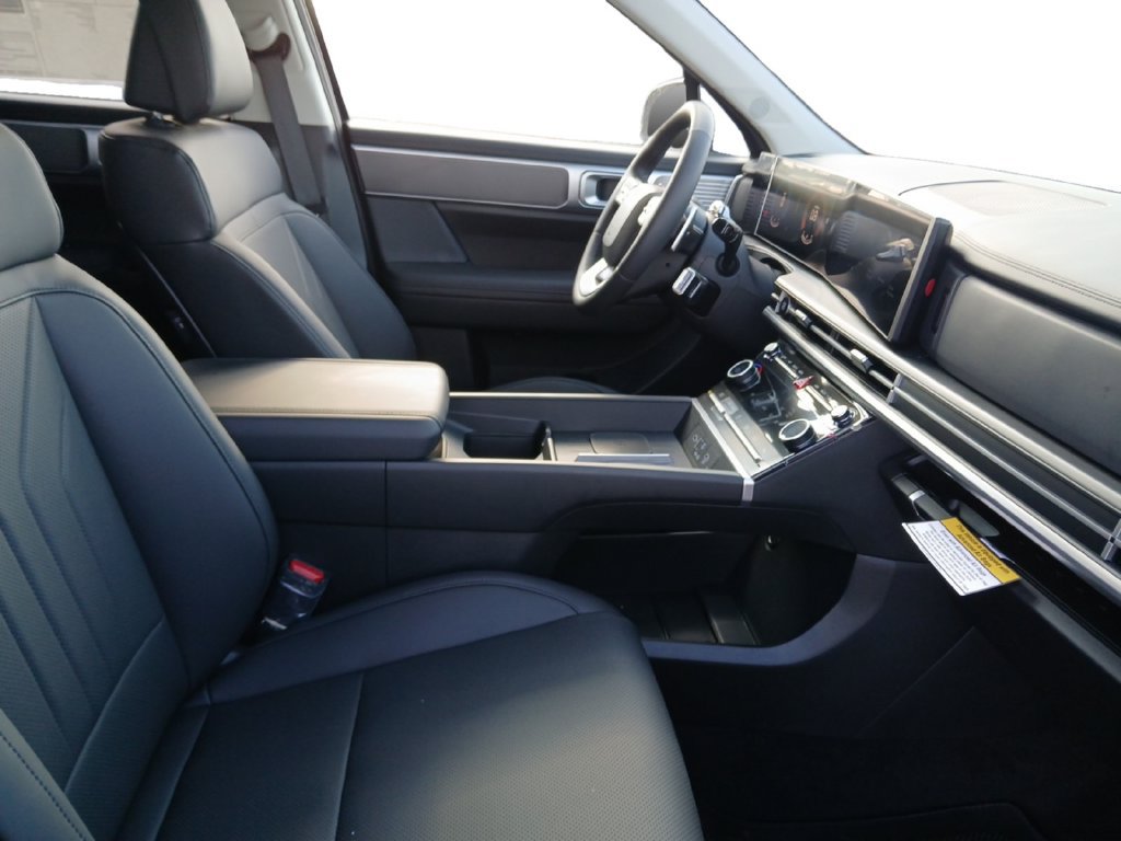 New 2027 Hyundai Santa Fe SEL FWD image 16