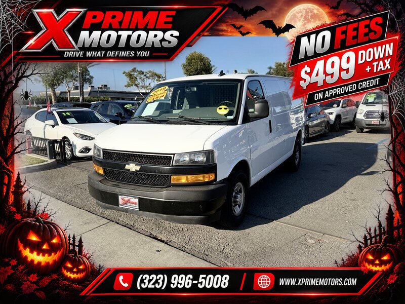 Used 2019 Chevrolet Express 2500 w/ Driver Convenience Package RWD image 3