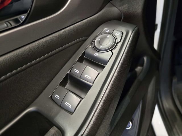 Used 2023 Chevrolet Traverse LT w/ LPO, Floor Liner Package image 33